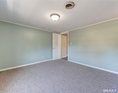 1091 Main Street - Photo Thumbnail 14