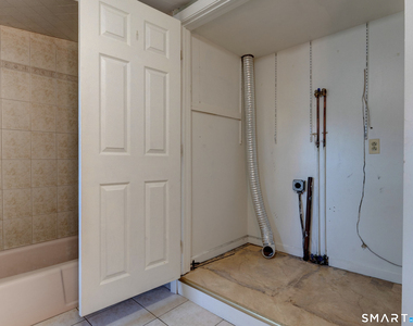 1091 Main Street - Photo Thumbnail 18