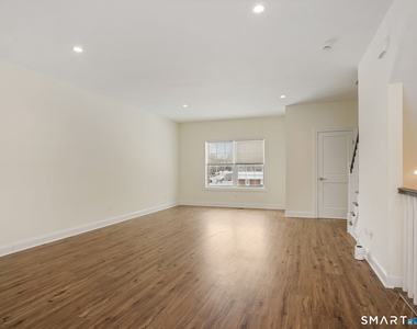 6 Beacon Square - Photo Thumbnail 2