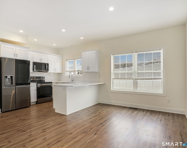 6 Beacon Square - Photo Thumbnail 5