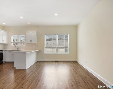 6 Beacon Square - Photo Thumbnail 9