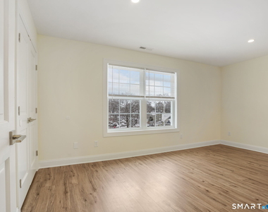 6 Beacon Square - Photo Thumbnail 23