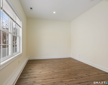 6 Beacon Square - Photo Thumbnail 21