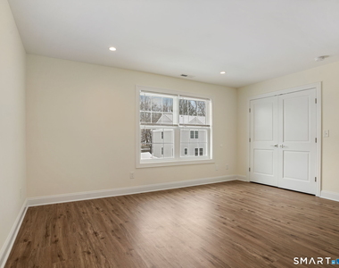 6 Beacon Square - Photo Thumbnail 17