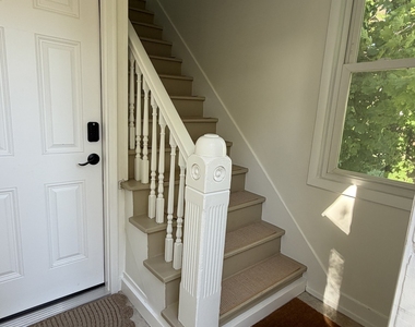 33 Macintosh Road - Photo Thumbnail 3