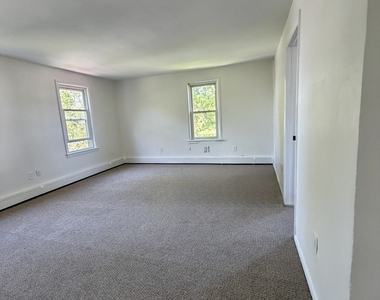 33 Macintosh Road - Photo Thumbnail 11