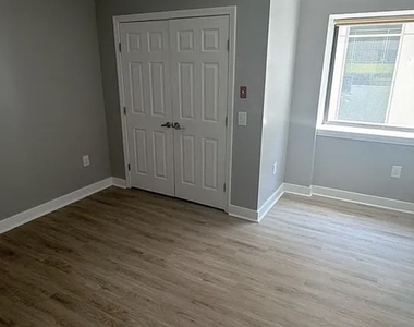333 State Street - Photo Thumbnail 5