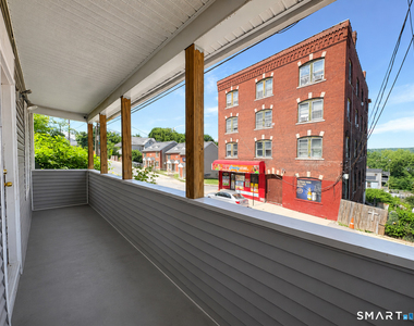 429 Baldwin Street - Photo Thumbnail 14