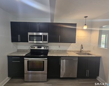 79 Hamilton Avenue - Photo Thumbnail 8