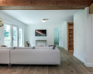 147 Wykeham Road - Photo Thumbnail 18