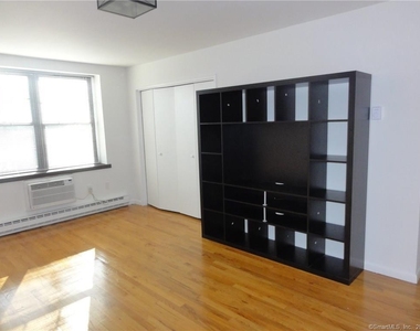 500 Newfield Avenue - Photo Thumbnail 9