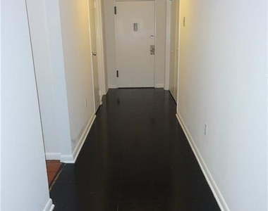 500 Newfield Avenue - Photo Thumbnail 1