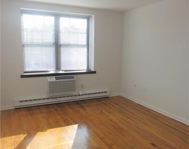 500 Newfield Avenue - Photo Thumbnail 11