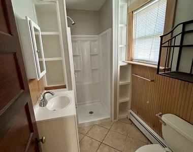 27 Pleasant Street - Photo Thumbnail 2