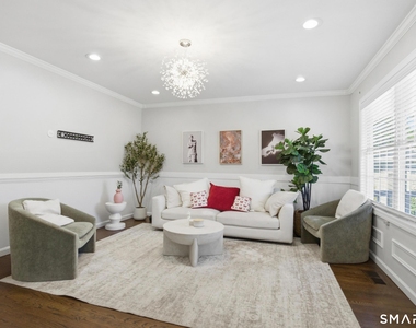 305 Sylvan Street - Photo Thumbnail 2