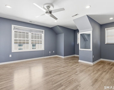 305 Sylvan Street - Photo Thumbnail 19
