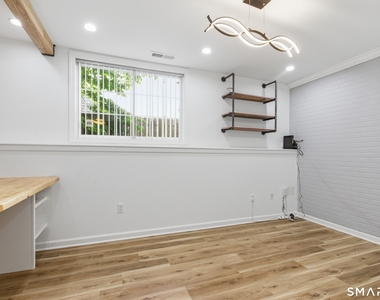 305 Sylvan Street - Photo Thumbnail 18