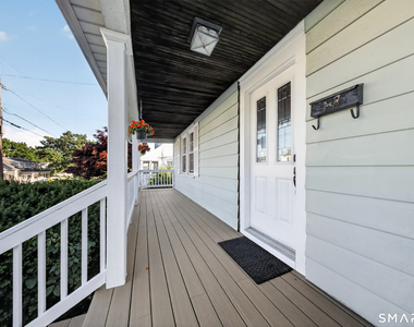 30 Noble Street - Photo Thumbnail 9