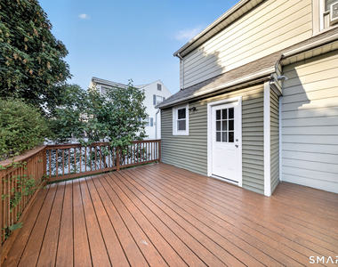 30 Noble Street - Photo Thumbnail 7