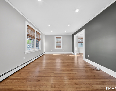 30 Noble Street - Photo Thumbnail 13