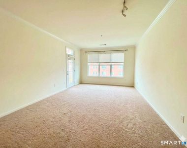850 Main Street - Photo Thumbnail 4