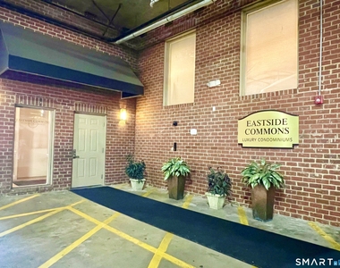 850 Main Street - Photo Thumbnail 2
