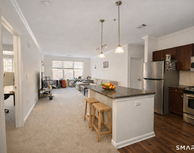 850 Main Street - Photo Thumbnail 3