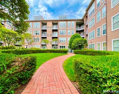 850 Main Street - Photo Thumbnail 23