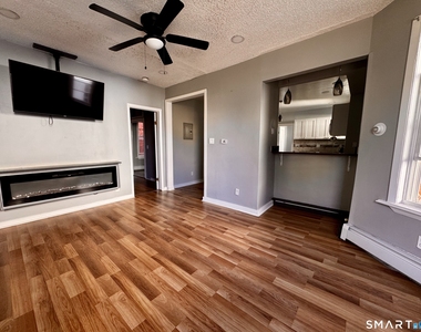 196 Russ Street - Photo Thumbnail 7