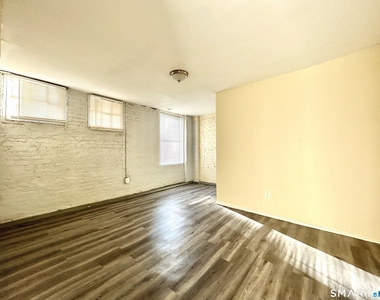125 Hillside Avenue - Photo Thumbnail 4