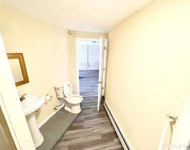 125 Hillside Avenue - Photo Thumbnail 14