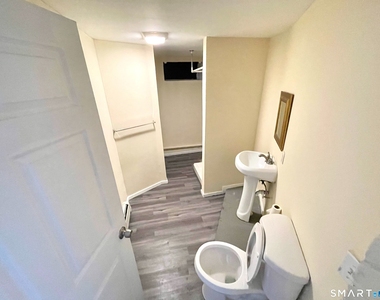 125 Hillside Avenue - Photo Thumbnail 13
