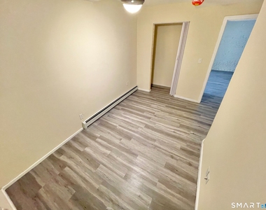 125 Hillside Avenue - Photo Thumbnail 6
