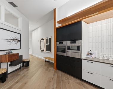 824 Liberty Ave - Photo Thumbnail 18