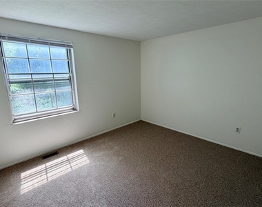 3812 Louisa St - Photo Thumbnail 16