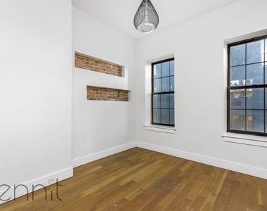 146 Wyckoff Avenue - Photo Thumbnail 9