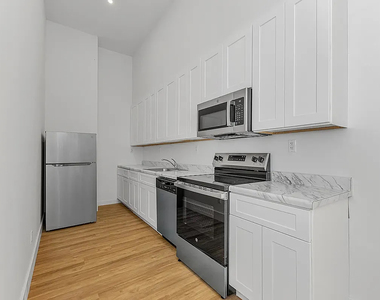 81 Willoughby Street - Photo Thumbnail 2