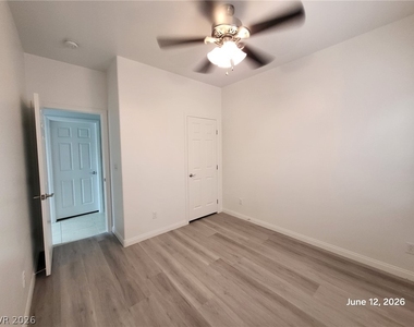 6339 Sharp Rock Court - Photo Thumbnail 9
