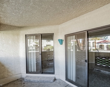 8455 W Sahara Avenue - Photo Thumbnail 14