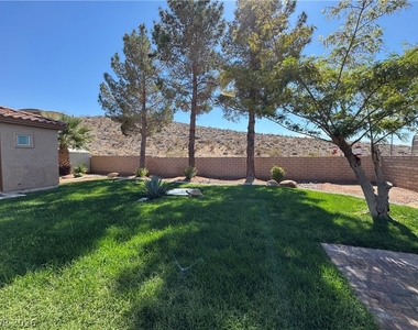 787 Fairway Drive - Photo Thumbnail 24