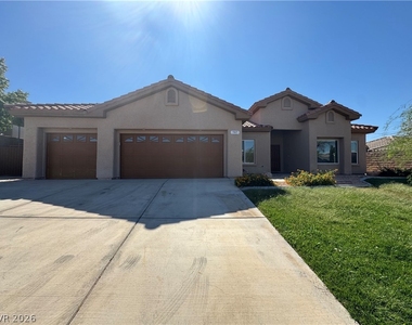 787 Fairway Drive - Photo Thumbnail 1