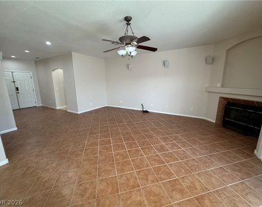 787 Fairway Drive - Photo Thumbnail 9