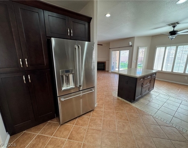 787 Fairway Drive - Photo Thumbnail 7