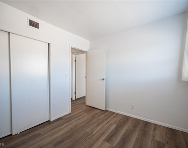 1428 Lorilyn Avenue - Photo Thumbnail 21