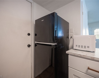 1428 Lorilyn Avenue - Photo Thumbnail 6