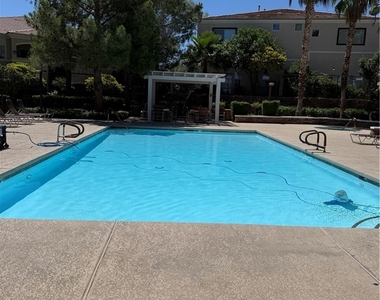 9303 Gilcrease Avenue - Photo Thumbnail 20
