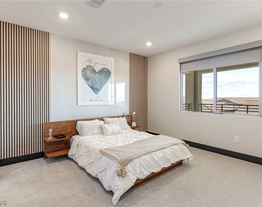 212 Carmel Sky Street - Photo Thumbnail 27