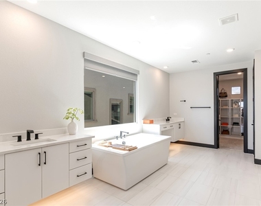 212 Carmel Sky Street - Photo Thumbnail 19