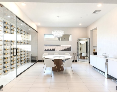 212 Carmel Sky Street - Photo Thumbnail 7