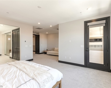 212 Carmel Sky Street - Photo Thumbnail 17